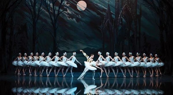 Η Λίμνη των Κύκνων από το Russian Ballet Theater